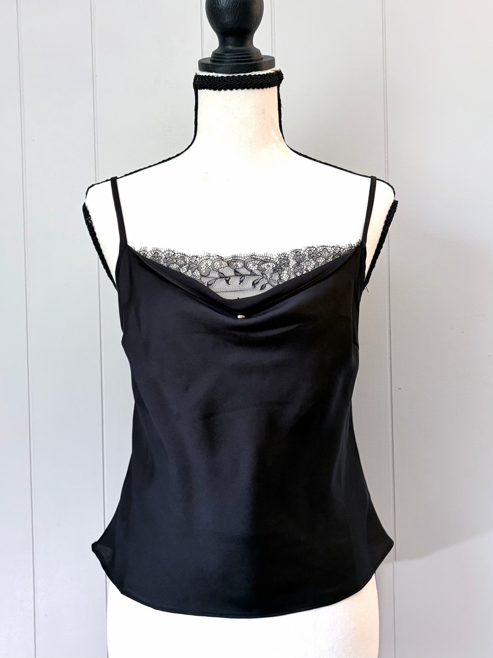 Lulu's Black Satin Lace Trim Cowl Neck Camisole Cami Feminine Flirty Women’s XS